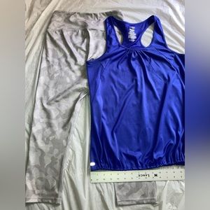 2 Piece Danskin! Navy Dri-More Racerback Tank Loose Sm w CAMO Capri leggings Med